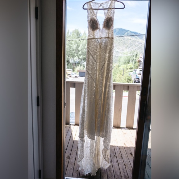 Rish Bridal Rio Wedding Dress - size 8 - Picture 12 of 12